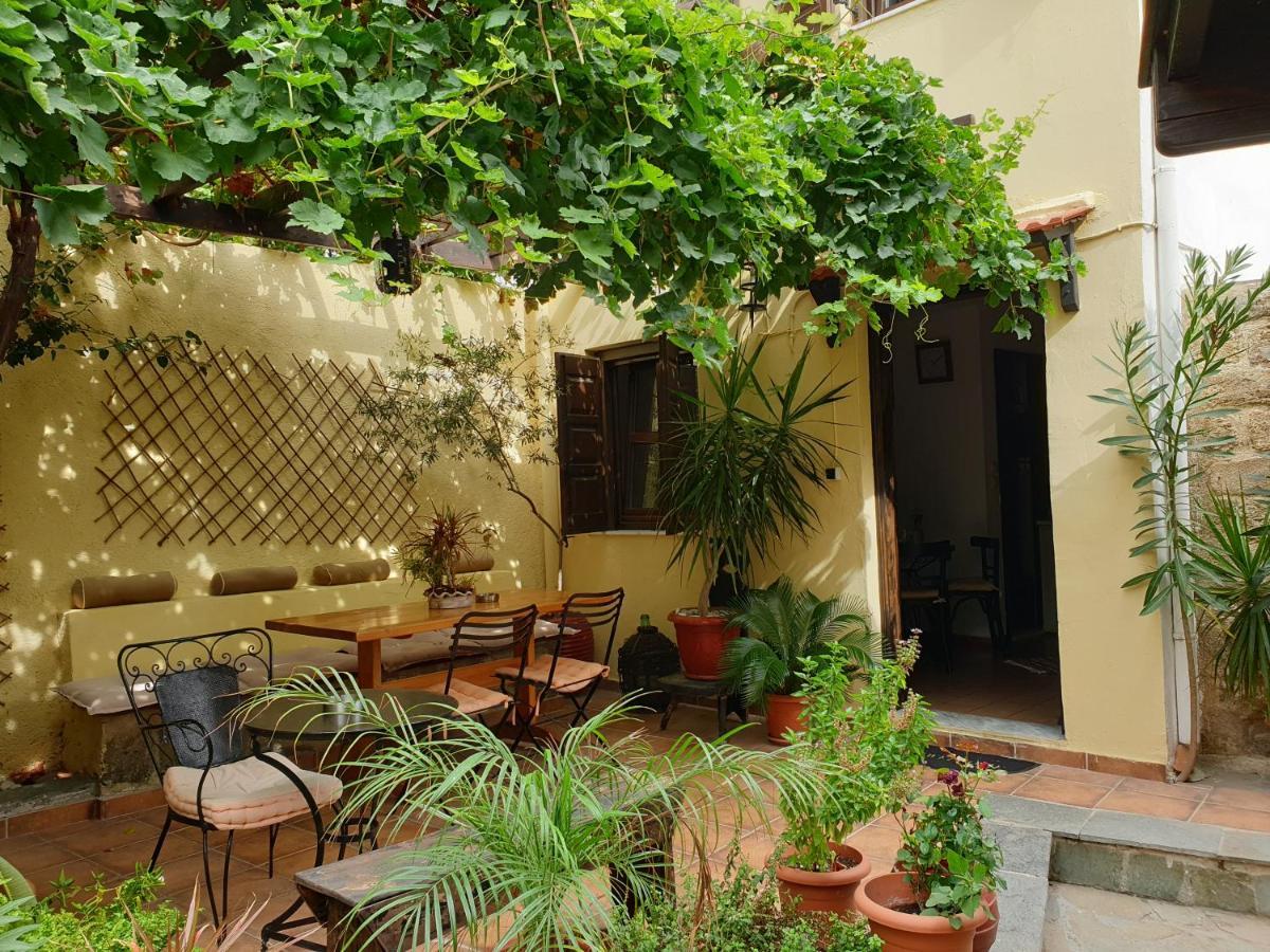 Ferienwohnung Chris Αpartments Old Town Rhodes City Exterior foto