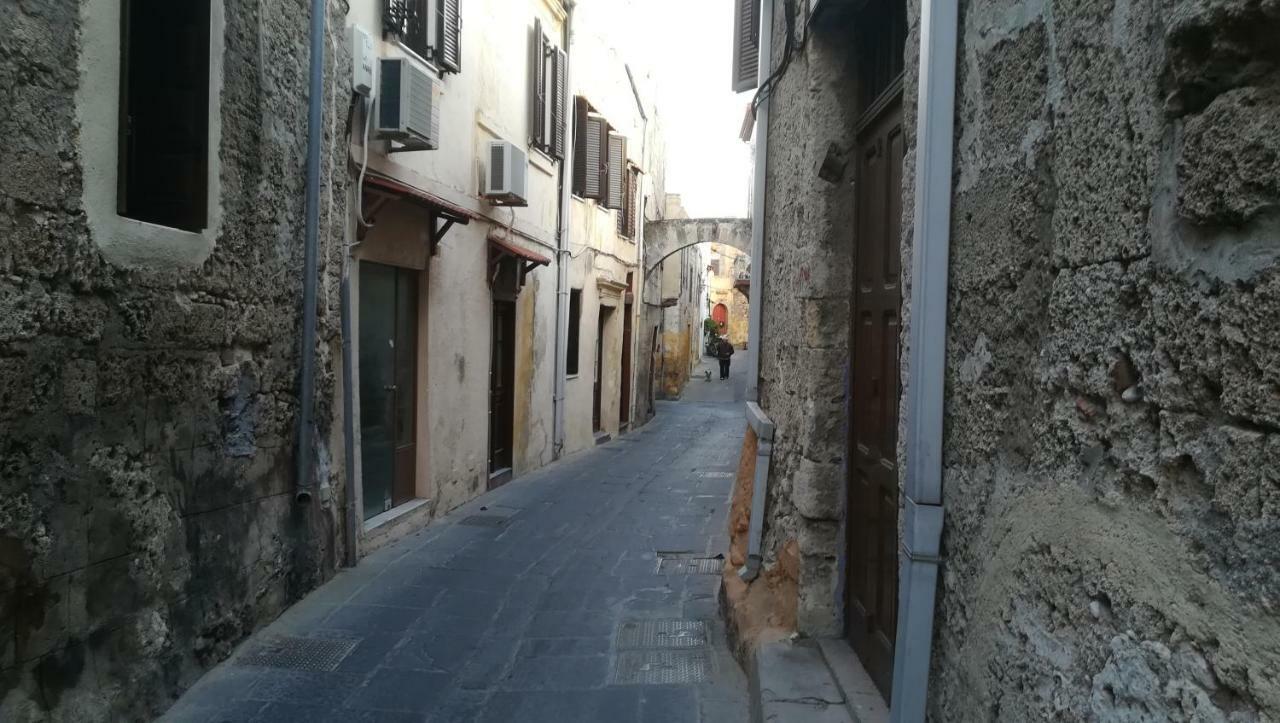 Ferienwohnung Chris Αpartments Old Town Rhodes City Exterior foto